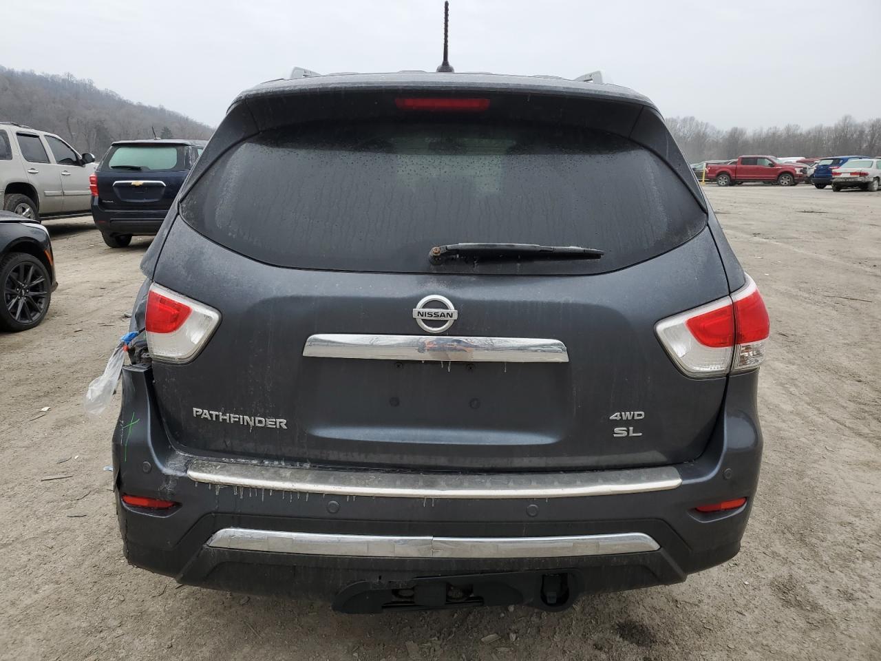 2014 Nissan Pathfinder - Image 6