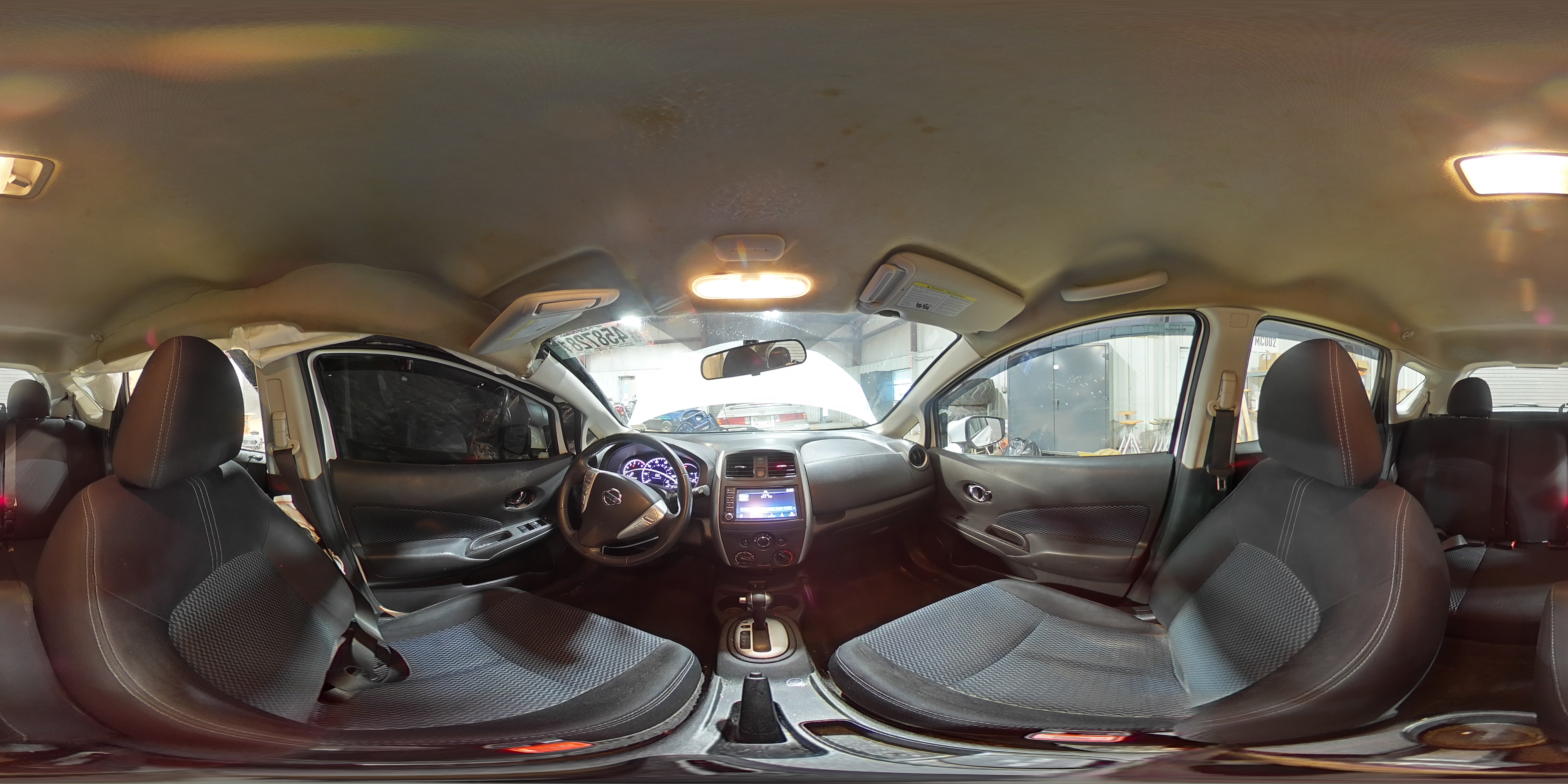 2019 Nissan Versa - Image 13
