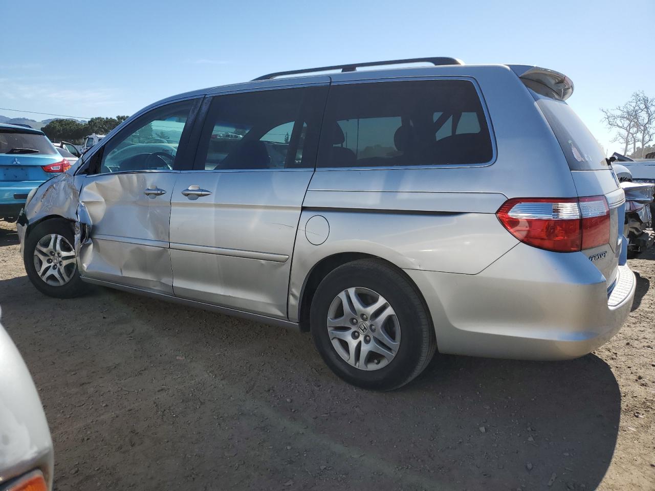 2006 Honda Odyssey - Image 2