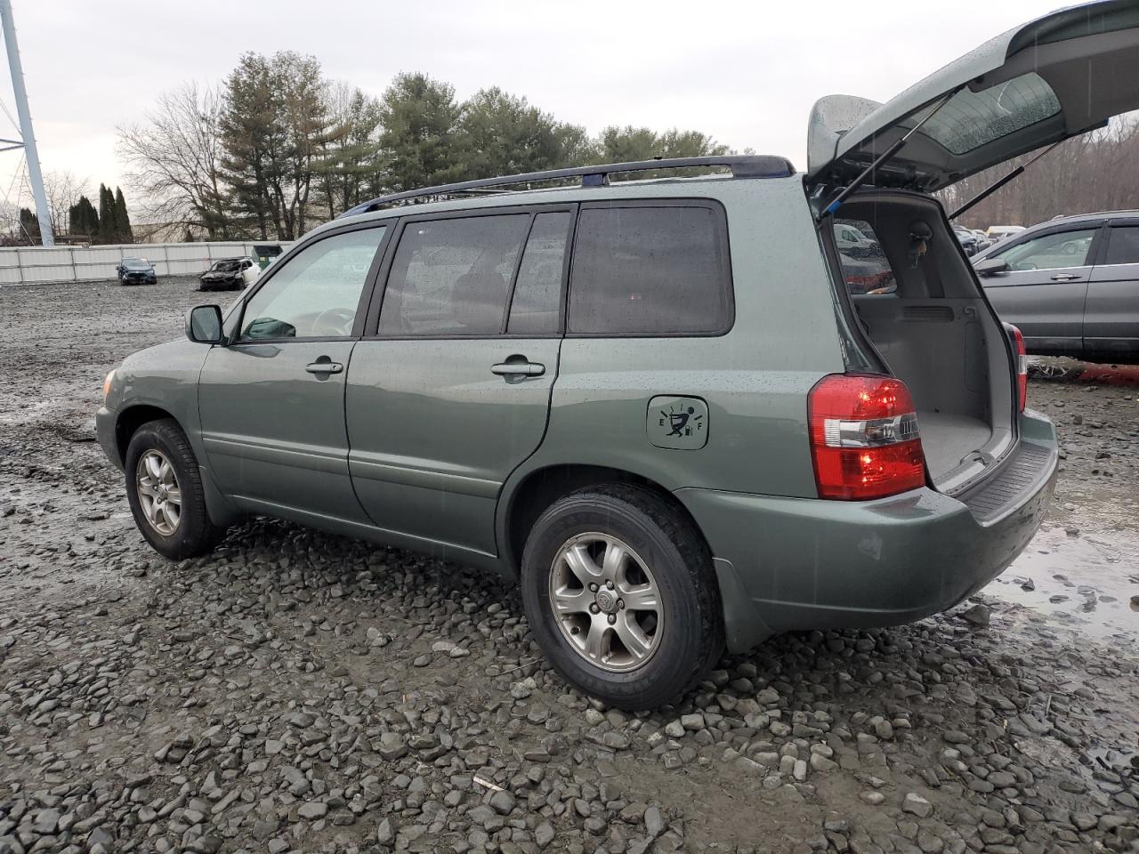 2004 Toyota Highlander - Image 2