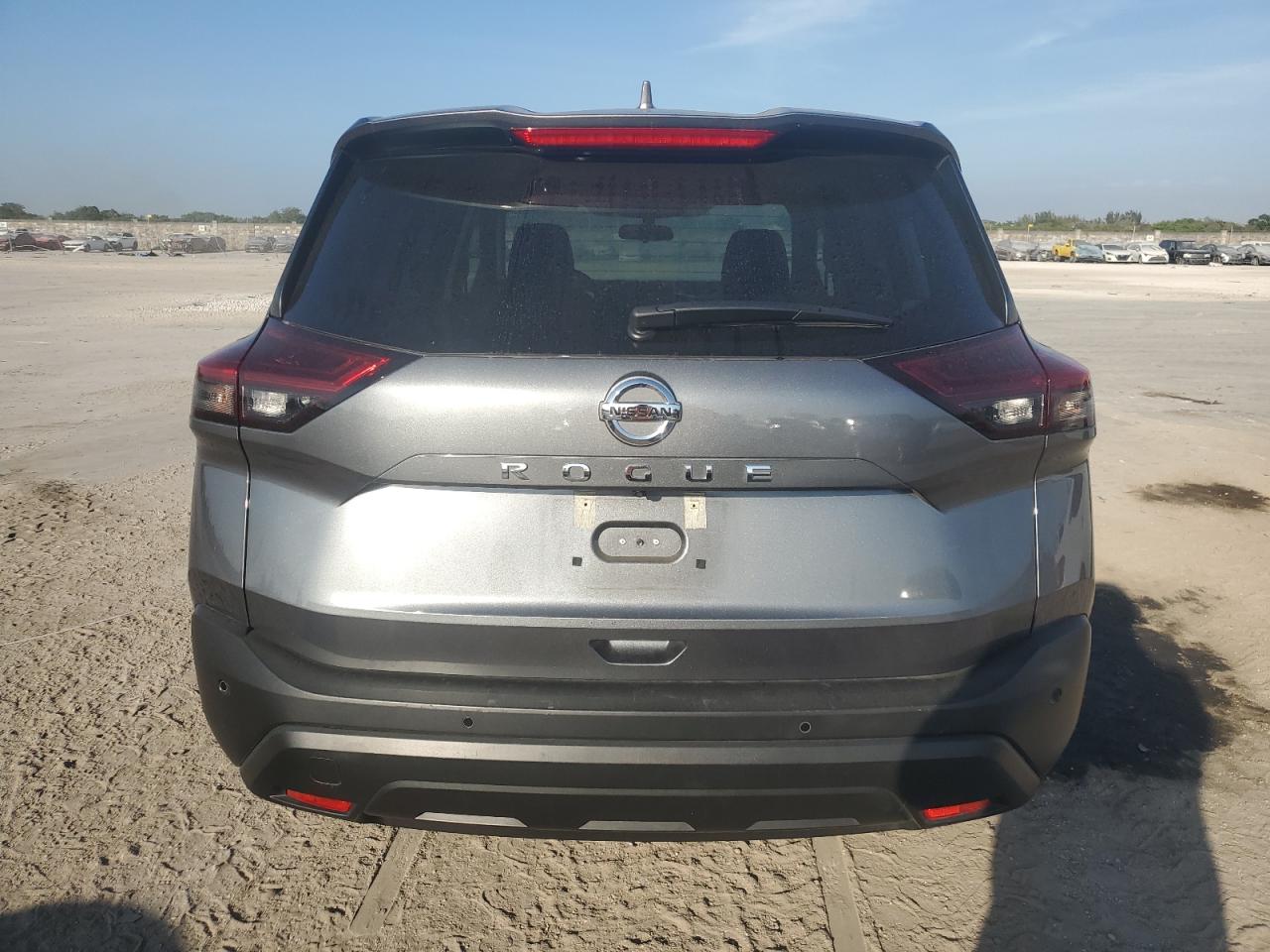 2021 Nissan Rogue - Image 6