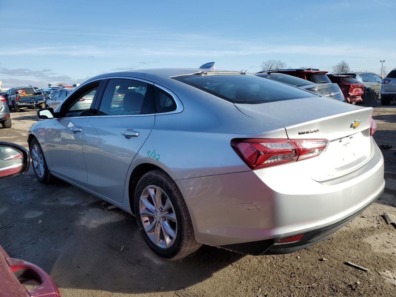 2022 Chevrolet Malibu - Image 2