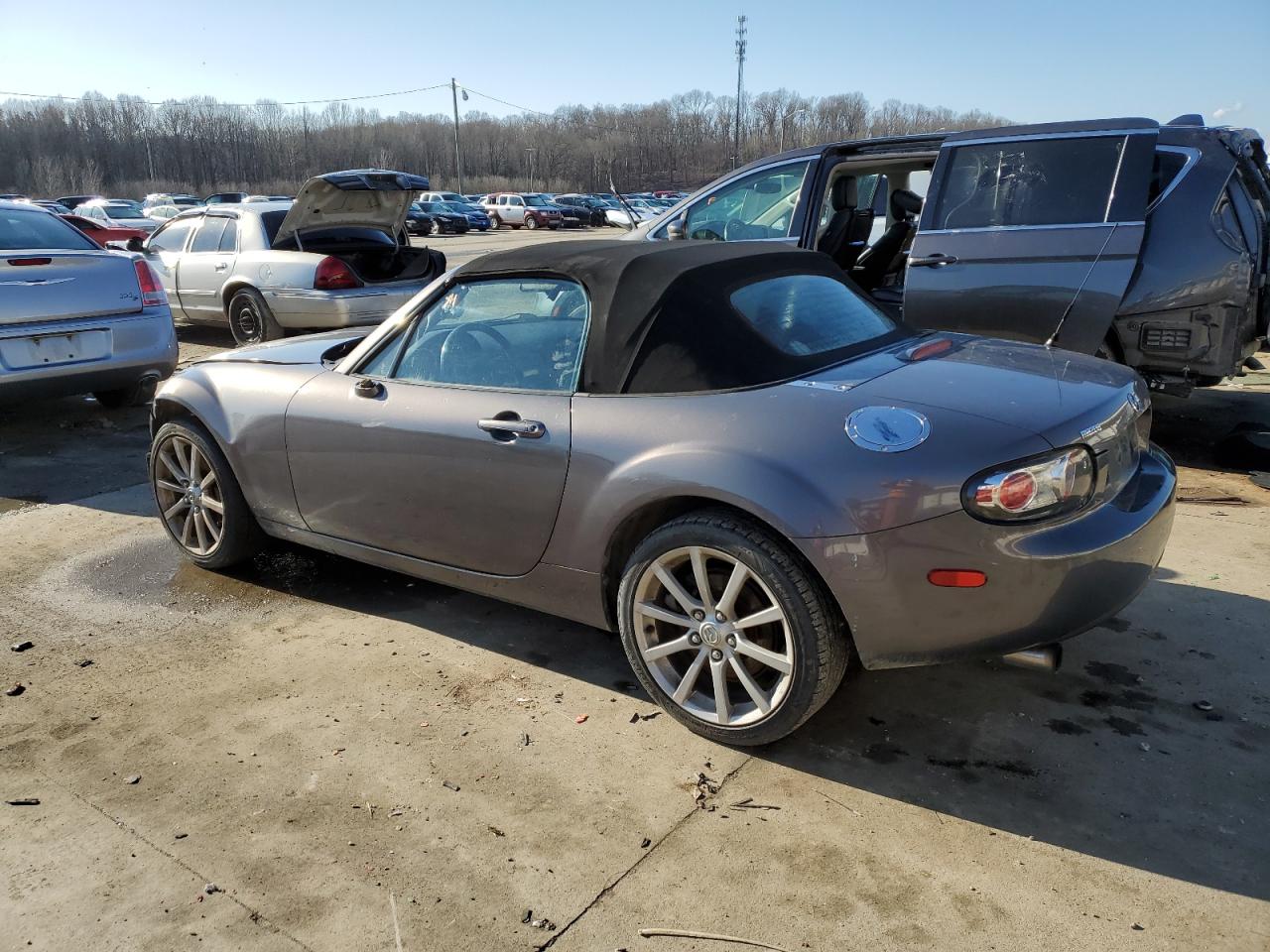 2006 Mazda MX-5 - Image 2