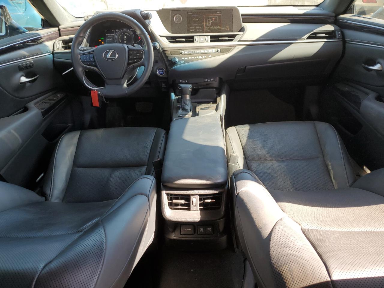 2020 Lexus ES - Image 8