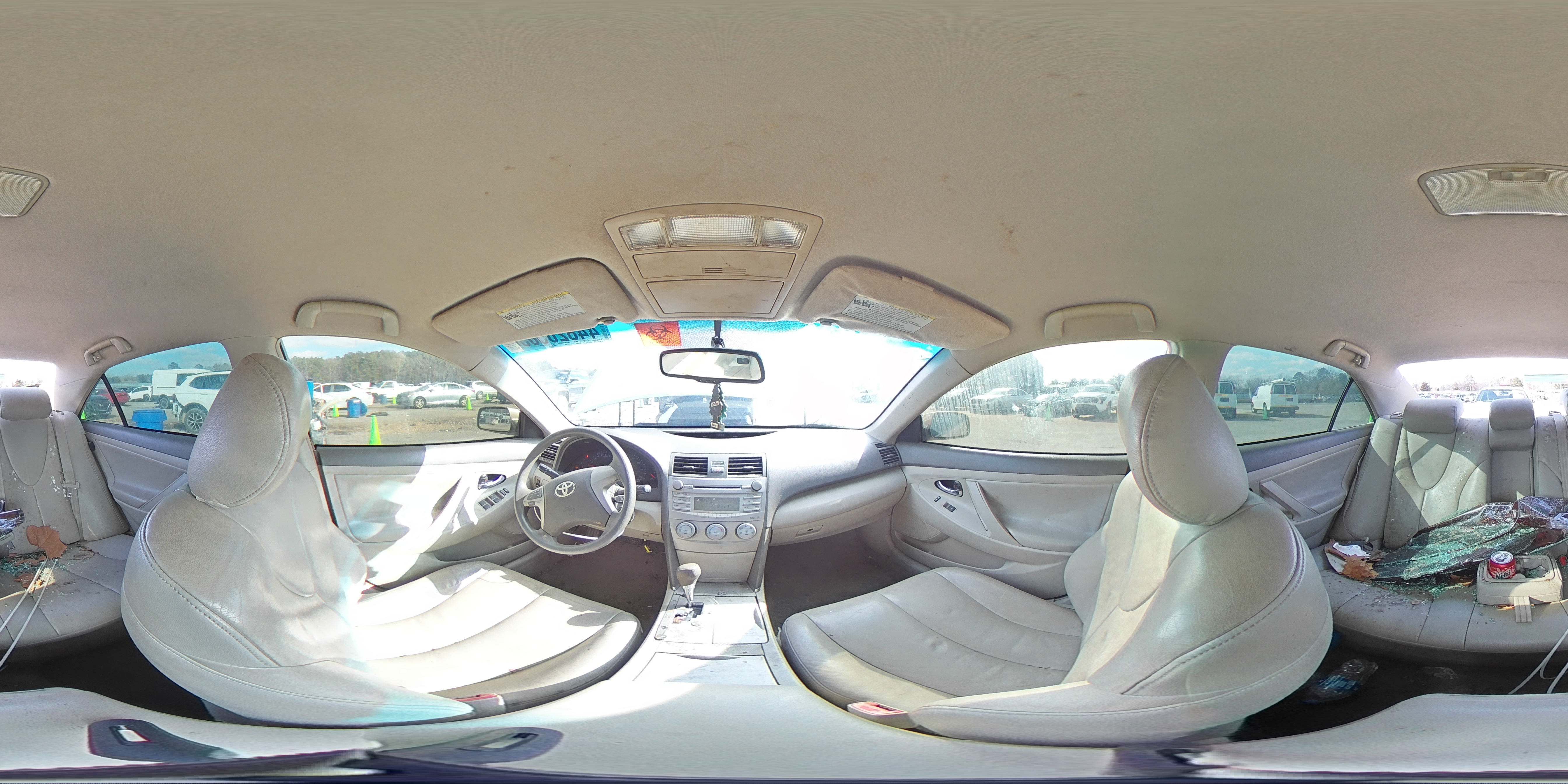 2010 Toyota Camry - Image 13