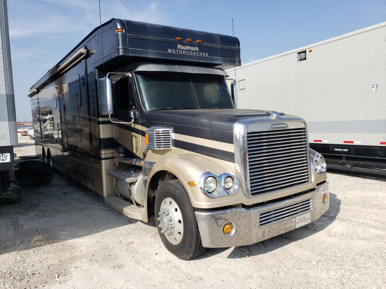 2007 Freightliner Conventional Coronado 132 for Sale in Haslet, TX - Burn