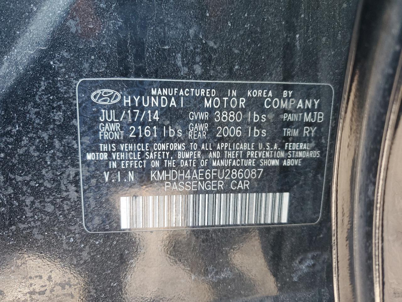 2015 Hyundai Elantra - Image 12