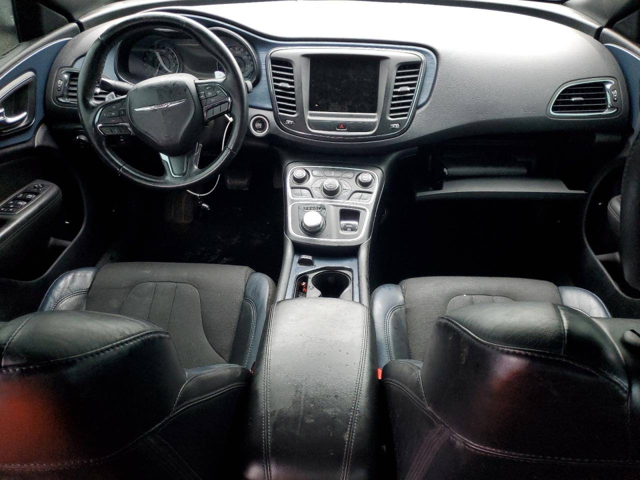 2015 Chrysler 200 - Image 8