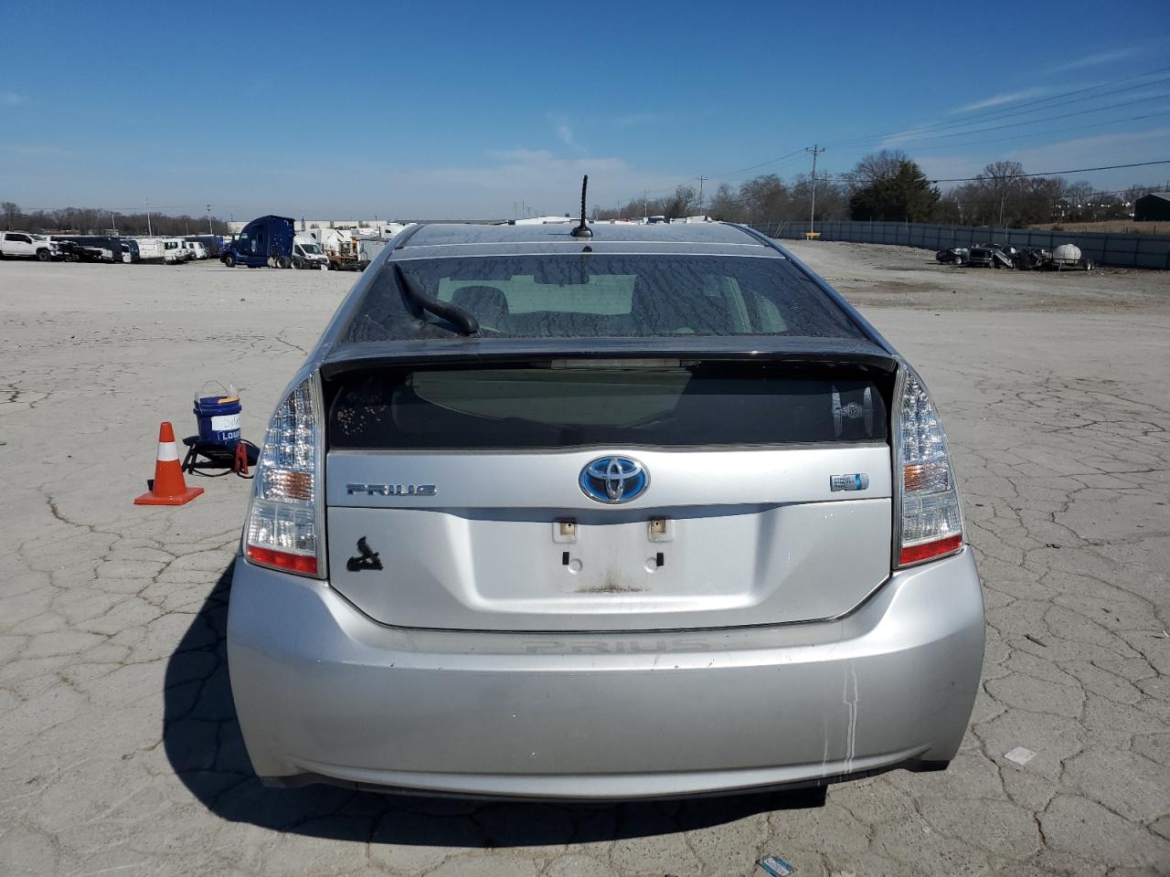 2010 Toyota Prius - Image 6