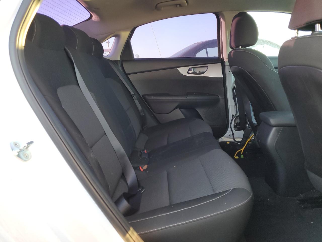 2022 Kia Forte - Image 10