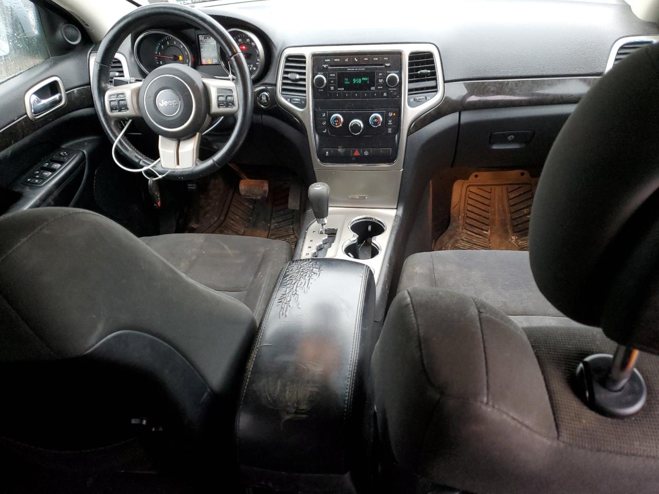 2013 Jeep Grand Cherokee - Image 8