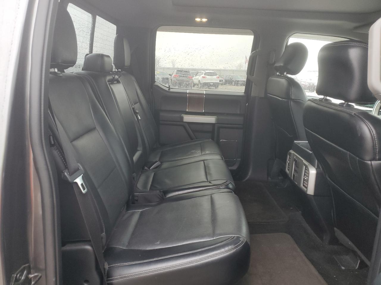 2015 Ford F-150 - Image 10