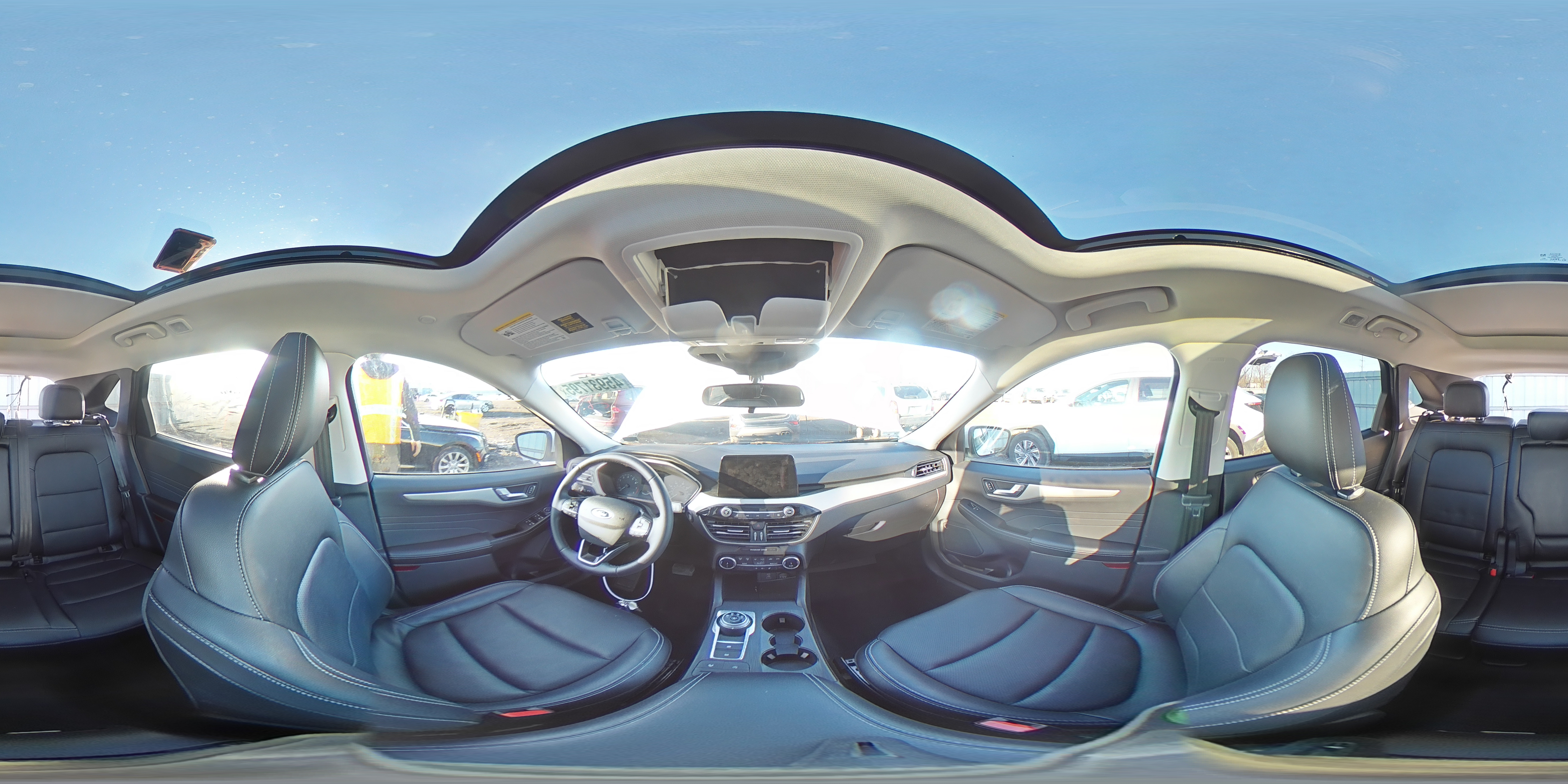 2022 Ford Escape - Image 16