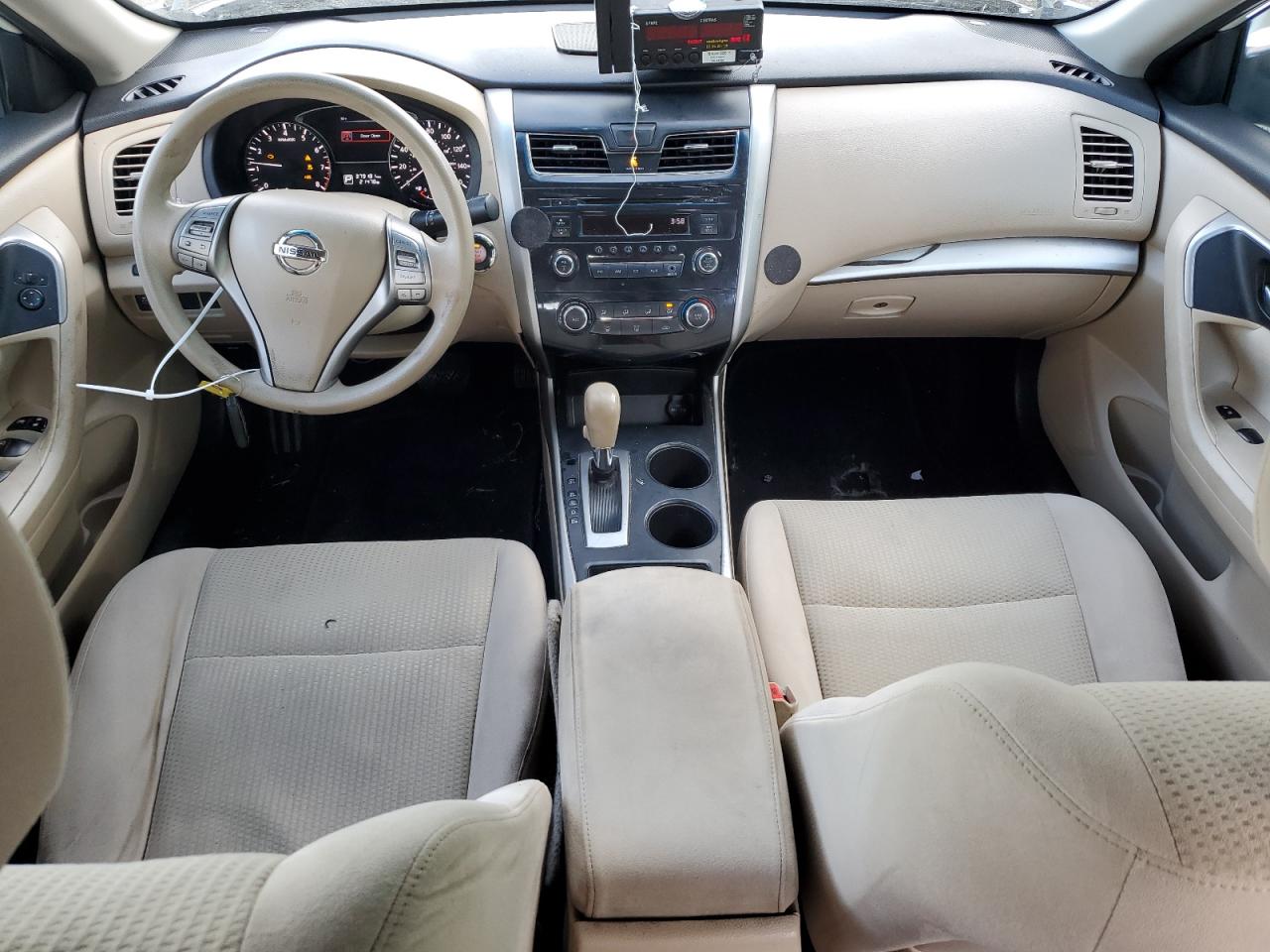 2015 Nissan Altima - Image 8