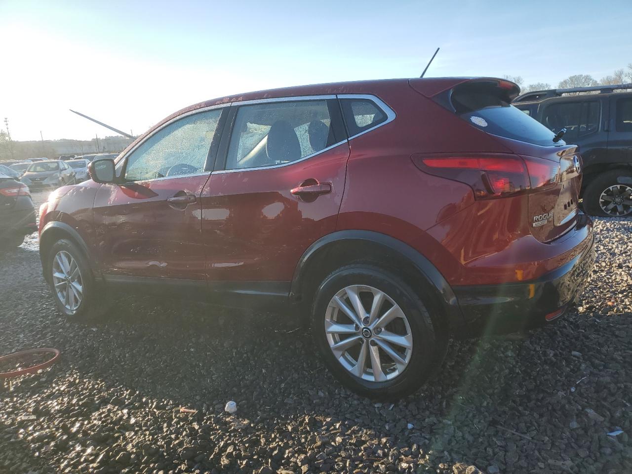 JN1BJ1CR5KW327616 NISSAN ROGUE 2019