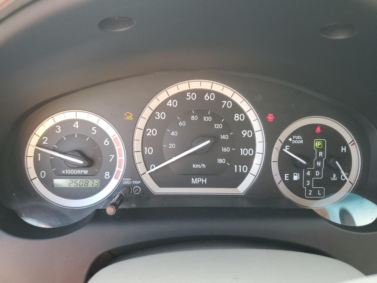 2005 Toyota Sienna - Image 9