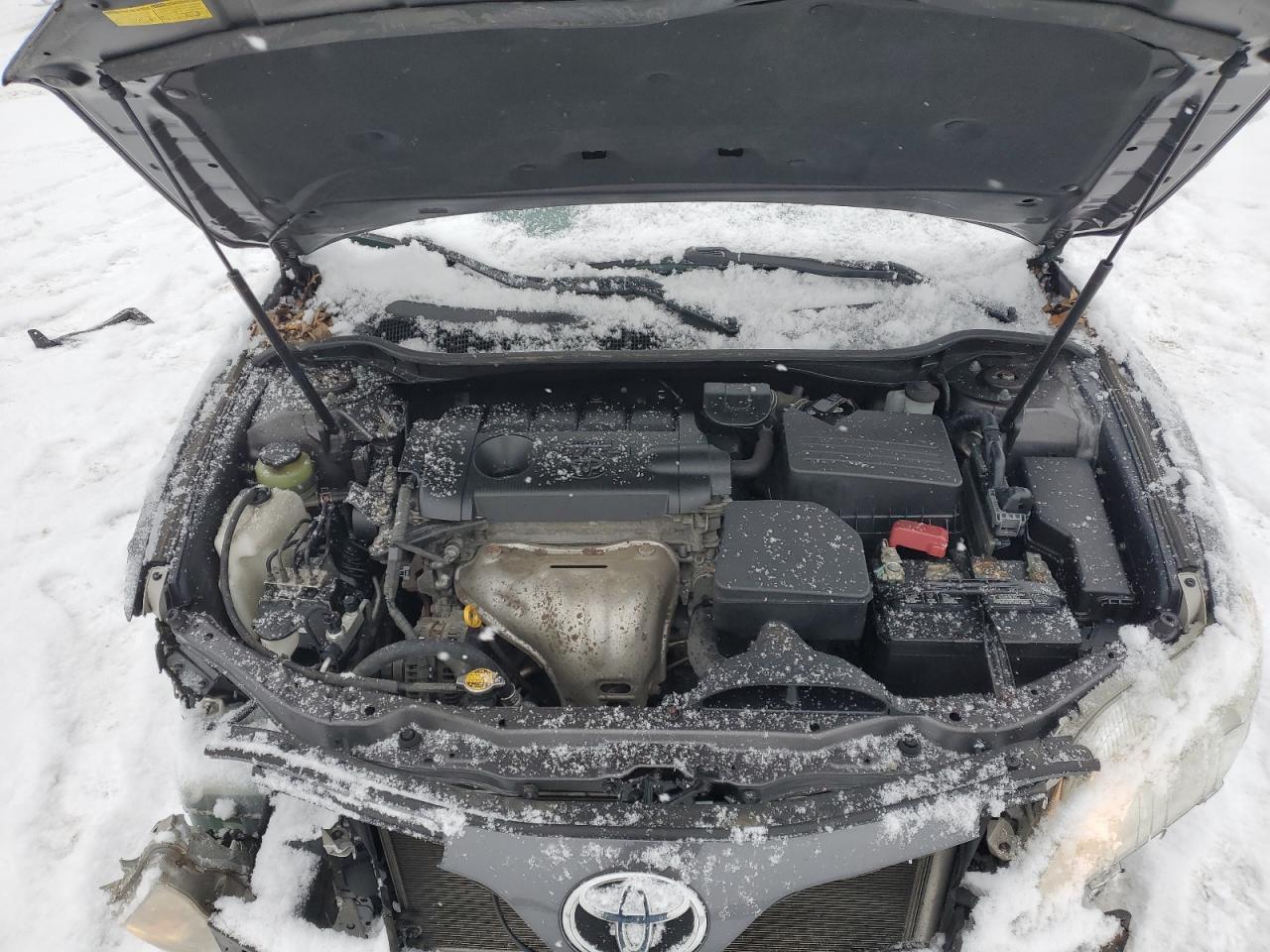 2011 Toyota Camry - Image 11