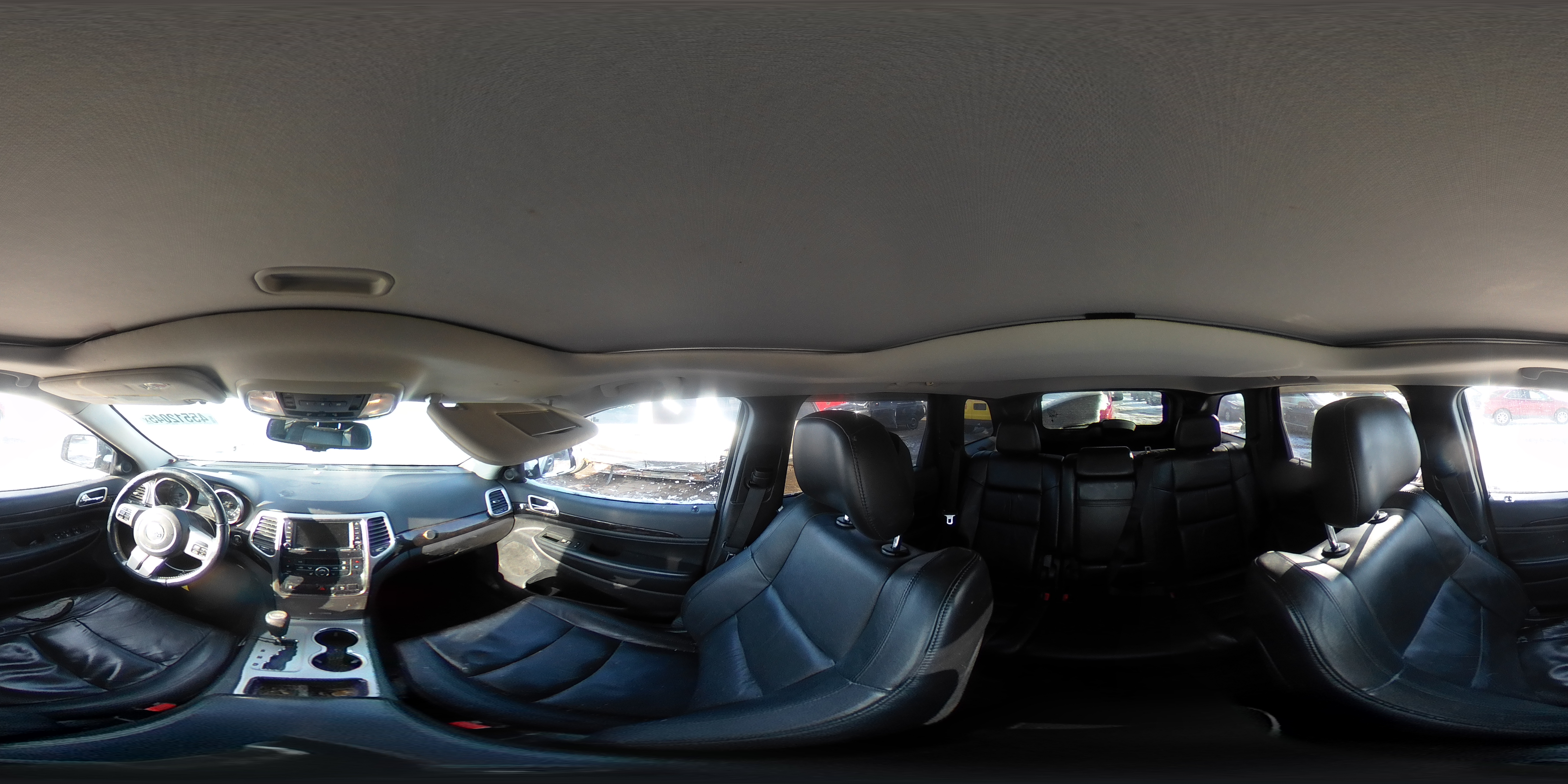 2012 Jeep Grand Cherokee - Image 14