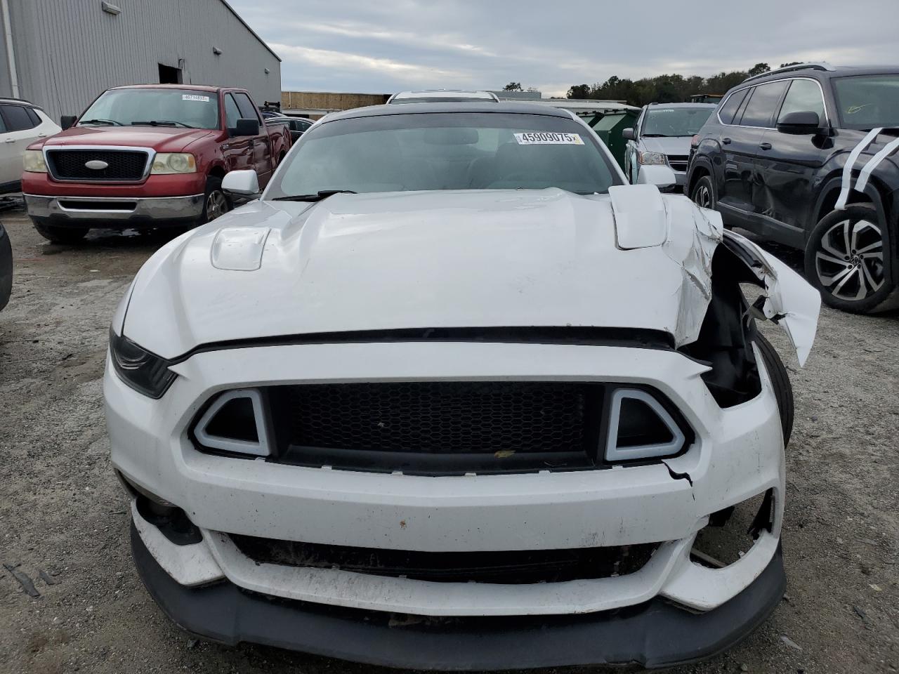 2015 Ford Mustang - Image 5