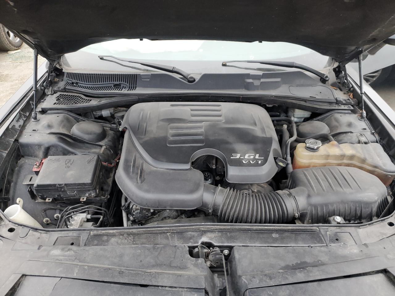 2015 Dodge Challenger - Image 13