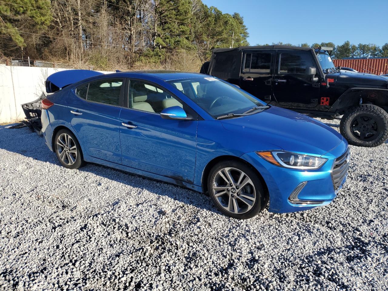 2017 Hyundai Elantra - Image 4