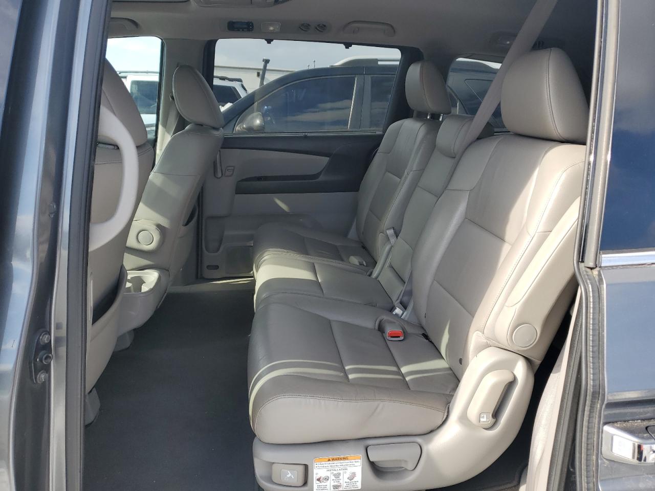2013 Honda Odyssey - Image 11