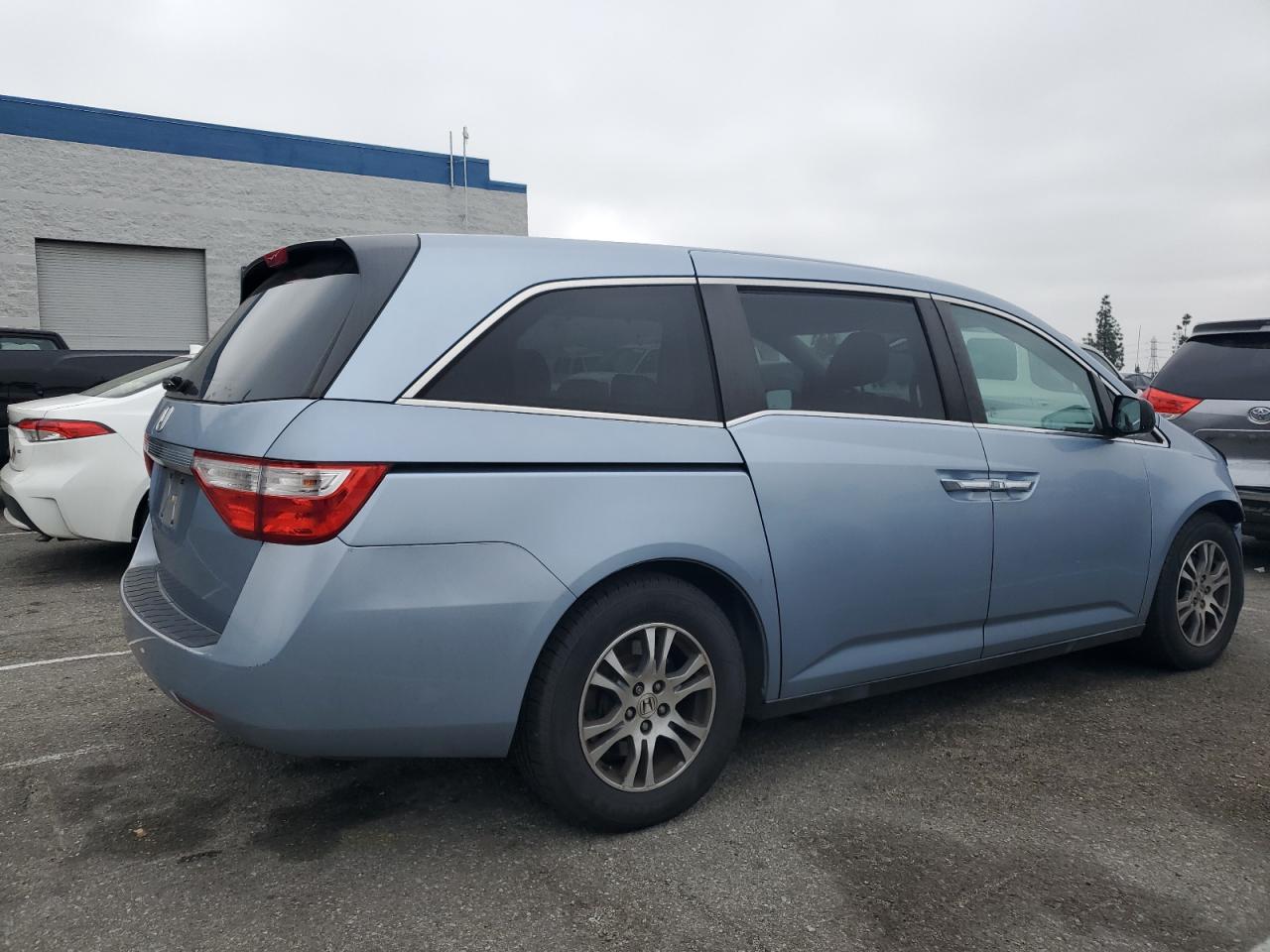 2013 Honda Odyssey - Image 3