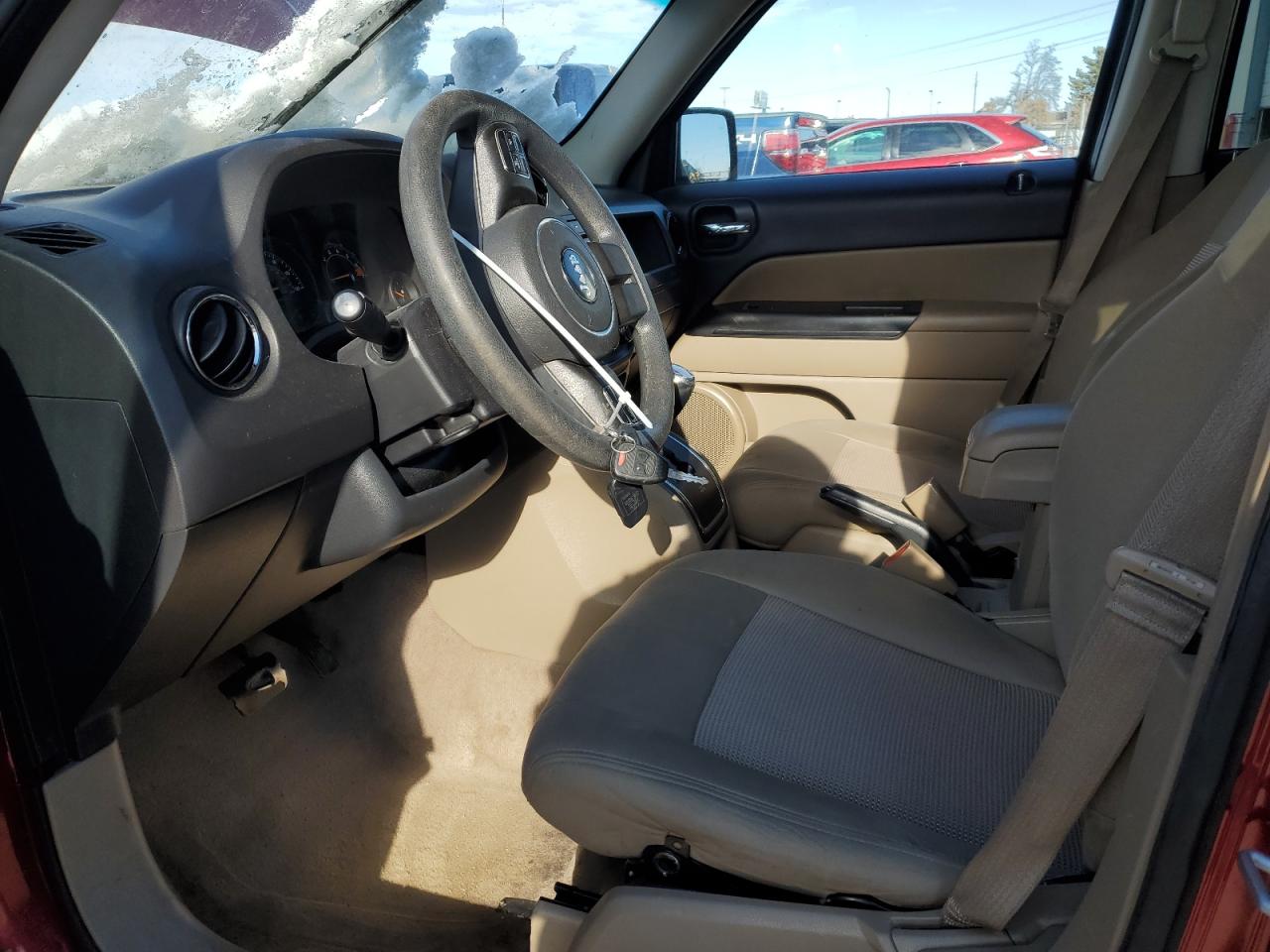 2014 Jeep Liberty (Patriot) - Image 7