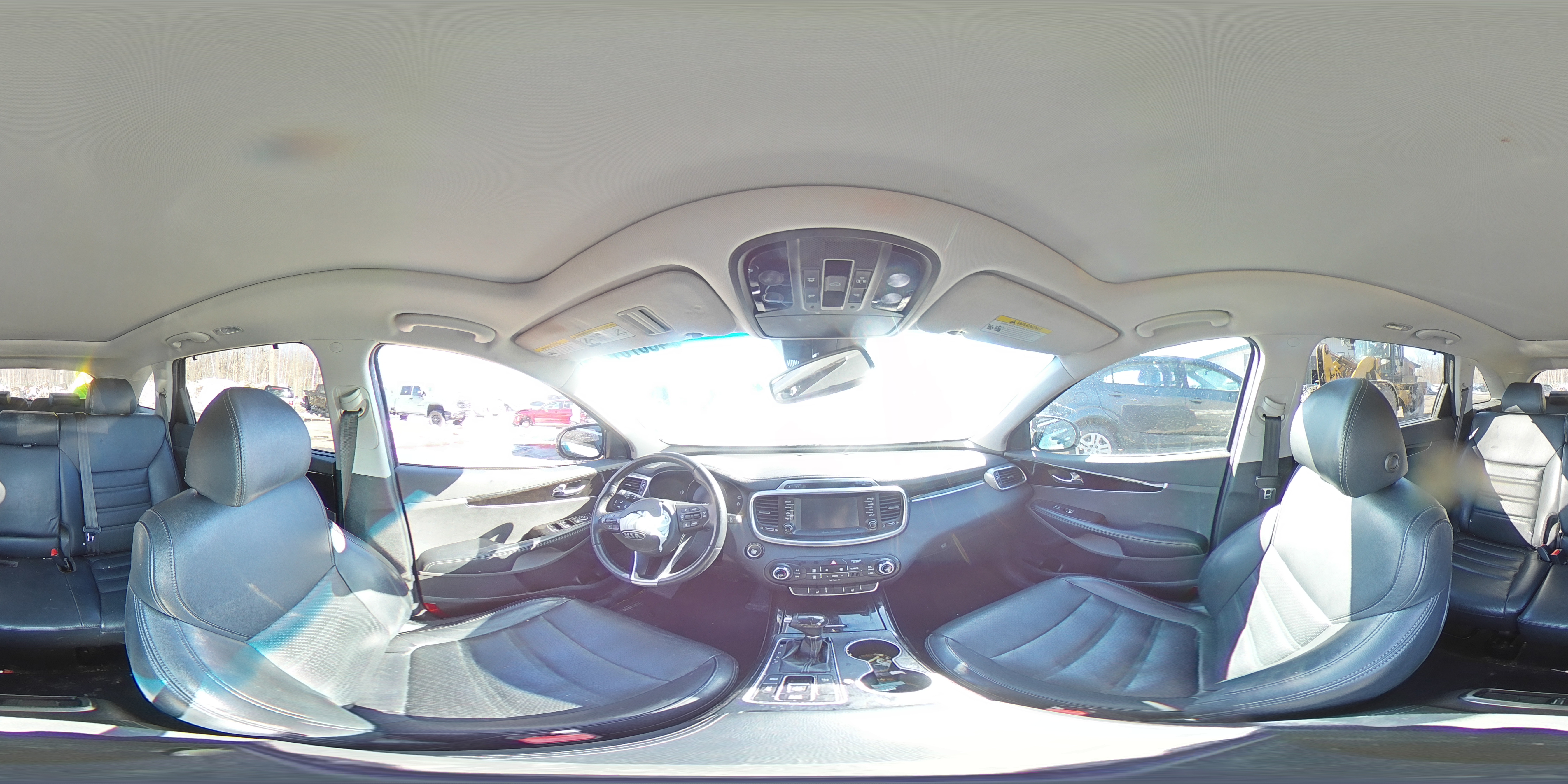 2018 Kia Sorento - Image 13