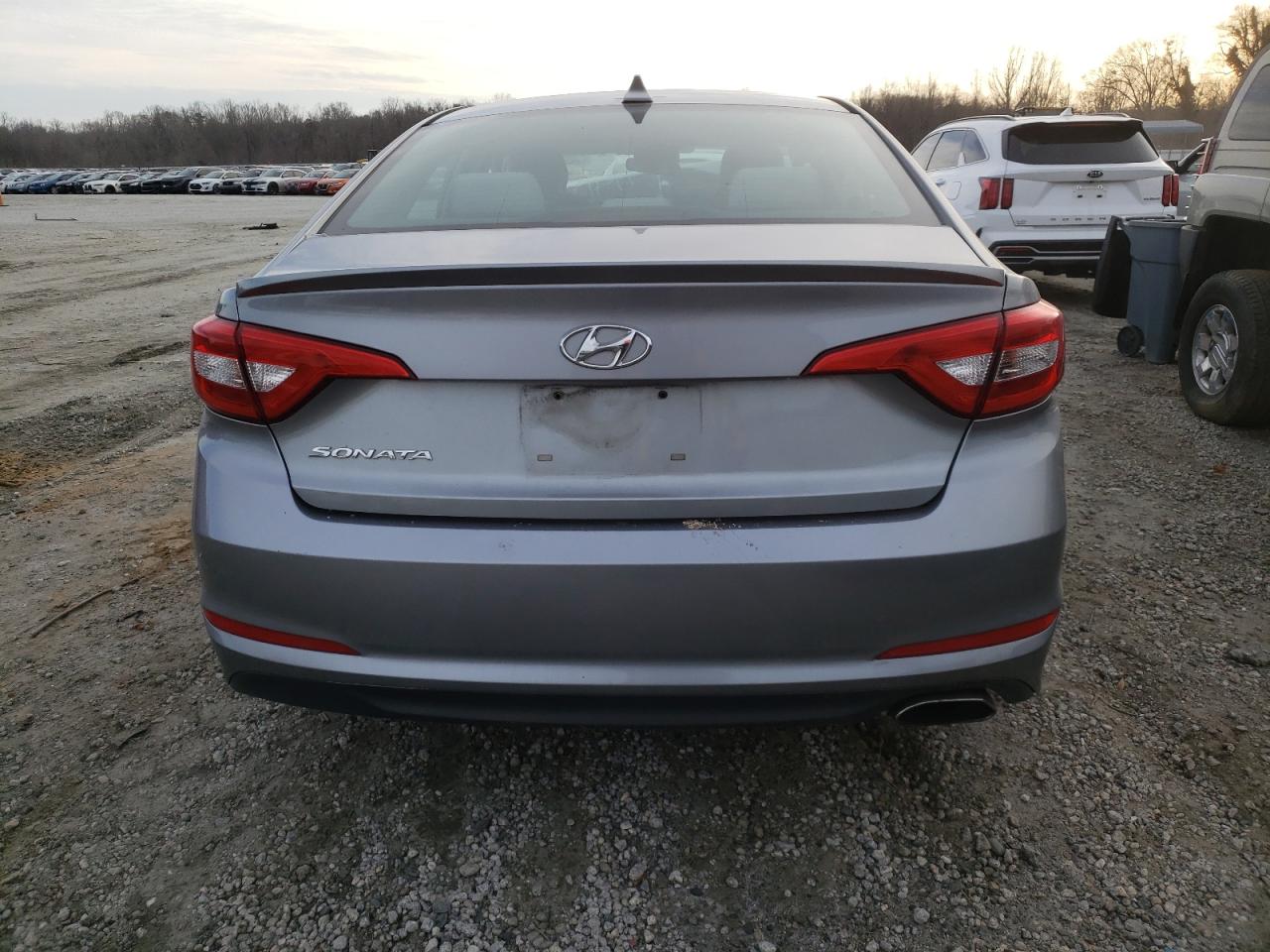 2015 Hyundai Sonata - Image 6