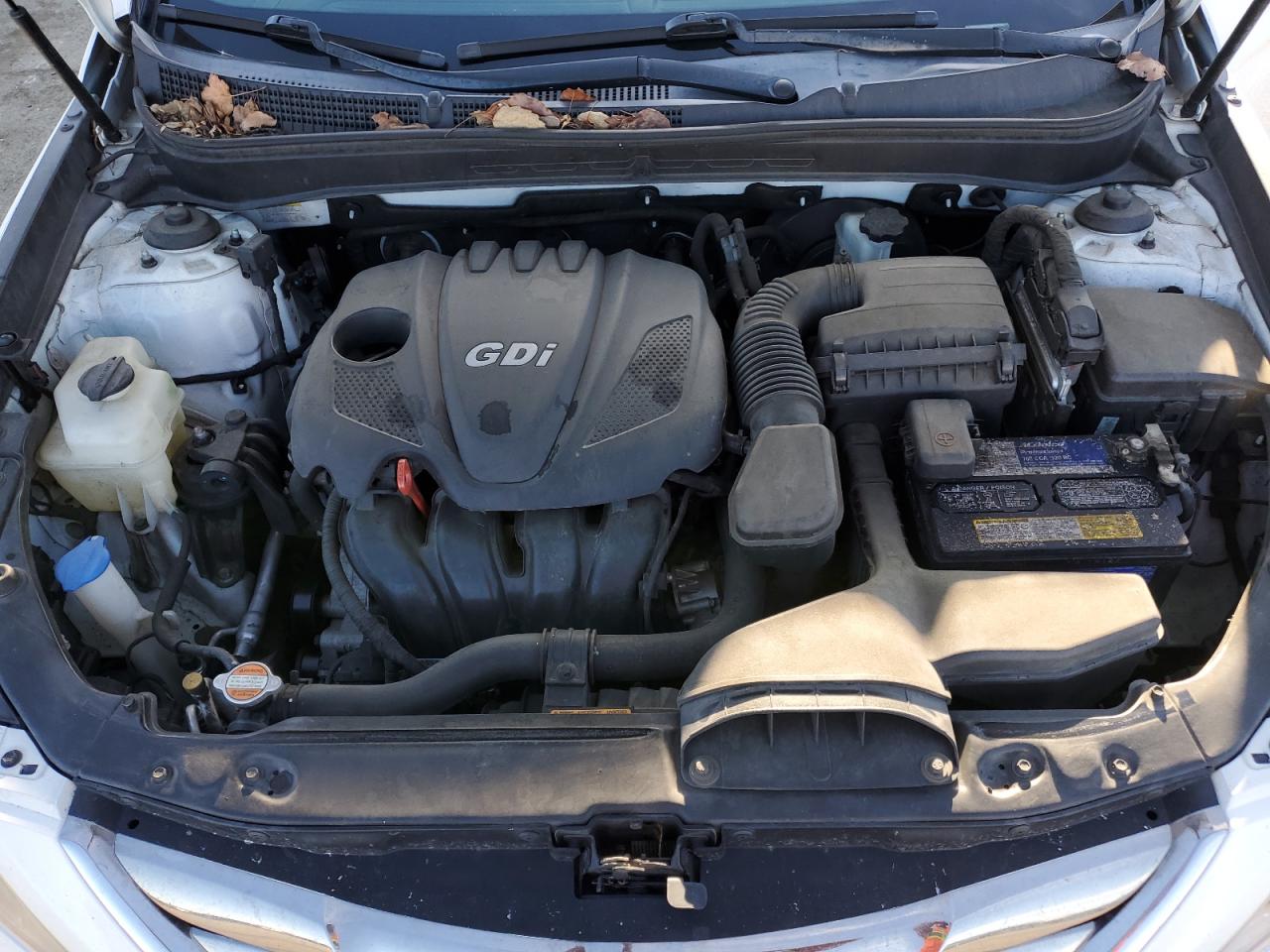 2012 Hyundai Sonata - Image 11