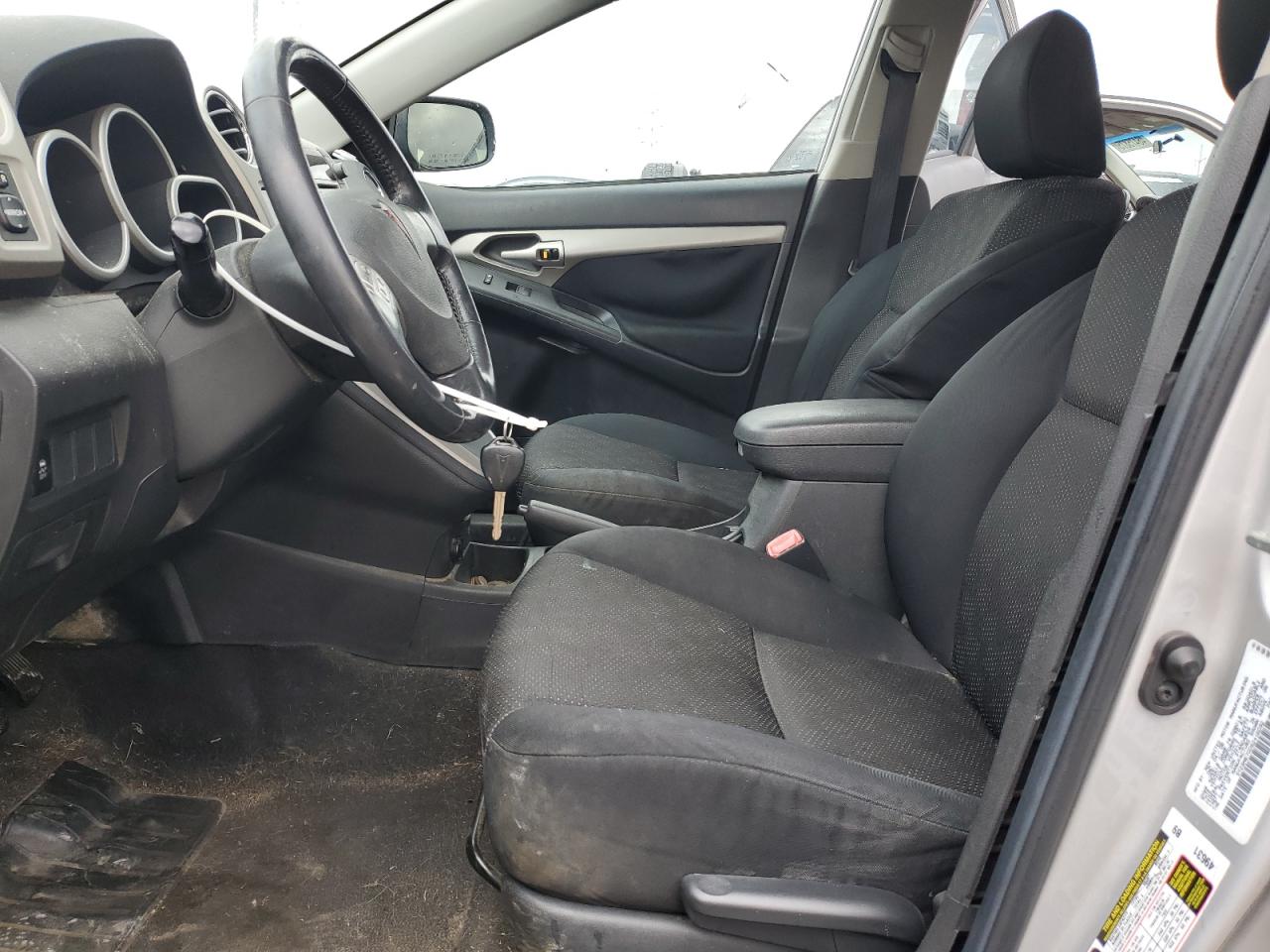 2009 Pontiac Vibe - Image 7