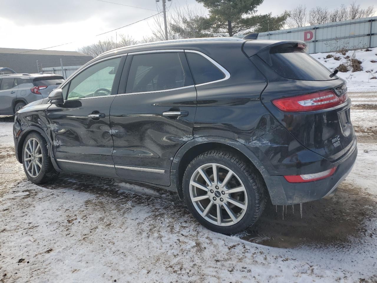 2019 Lincoln MKC - Image 2