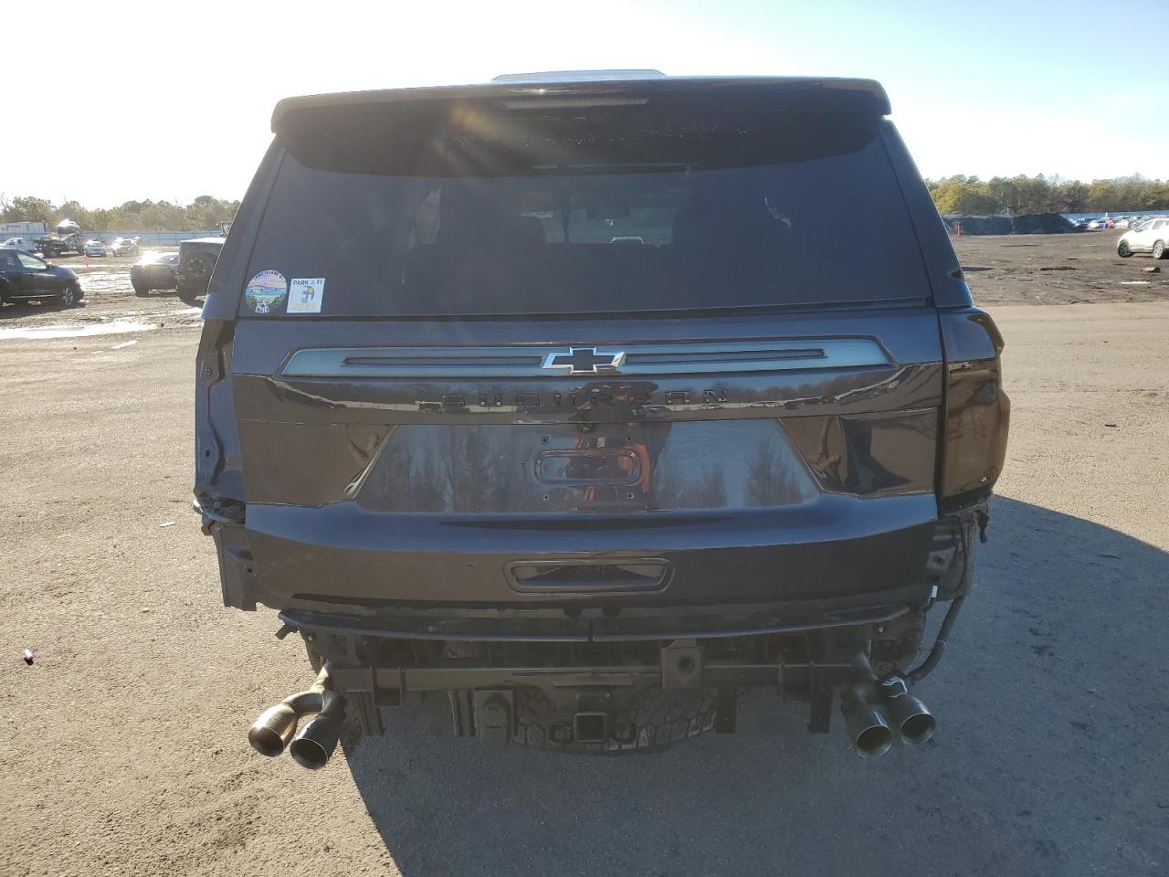2022 Chevrolet Suburban - Image 6