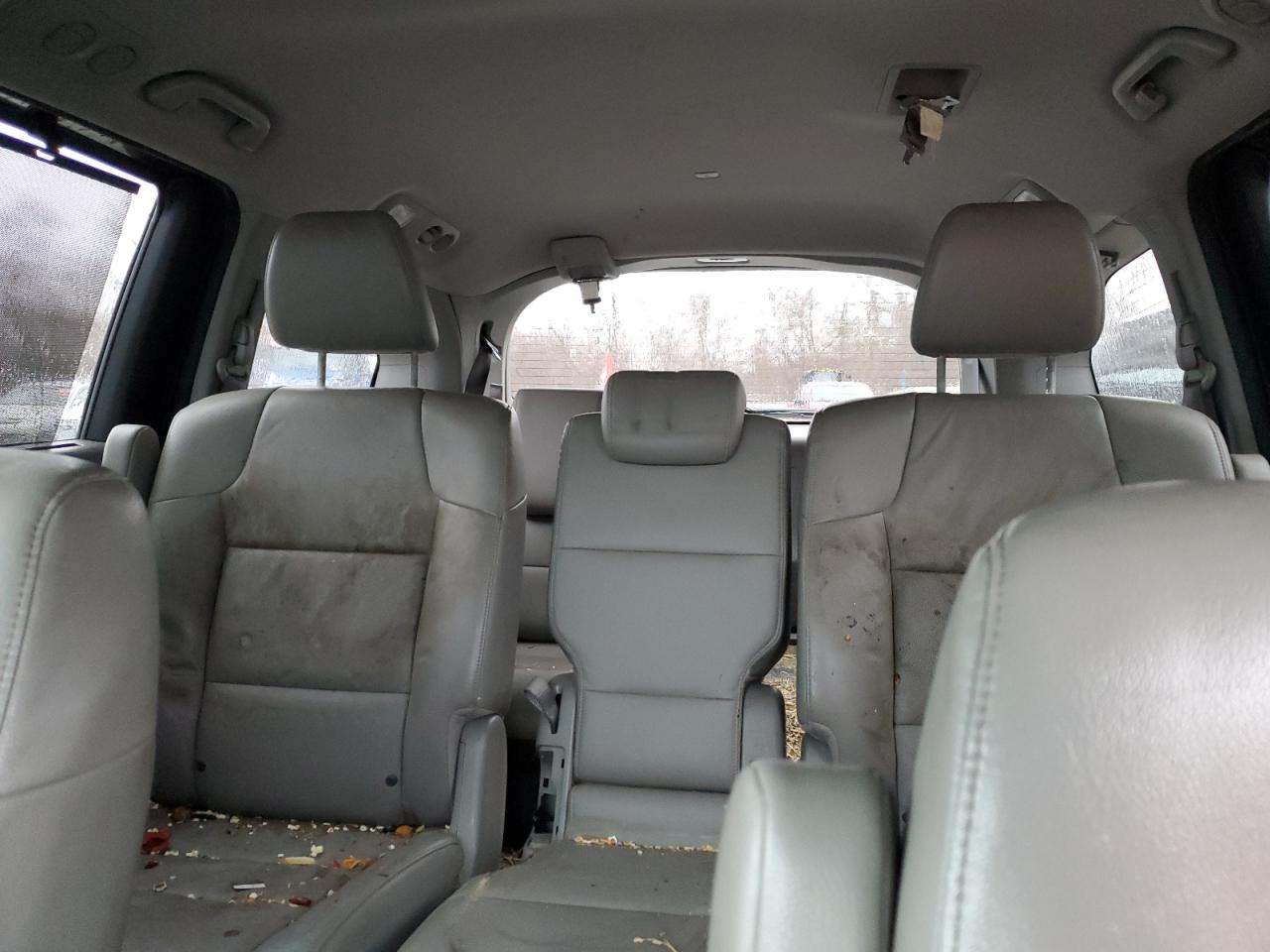 2012 Honda Odyssey - Image 10