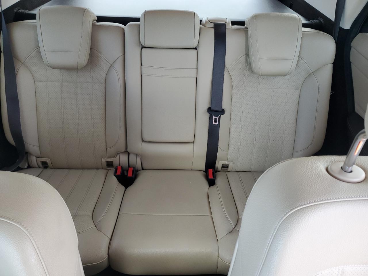 2016 Mercedes-Benz GLE - Image 10