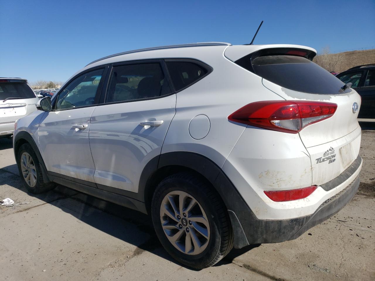 2016 Hyundai Tucson - Image 2
