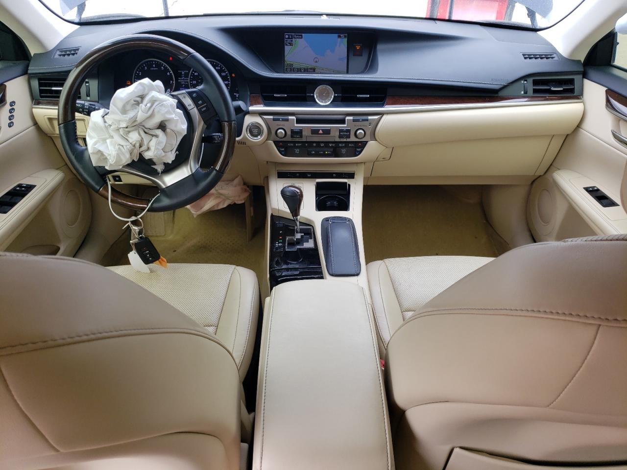 2015 Lexus ES - Image 8