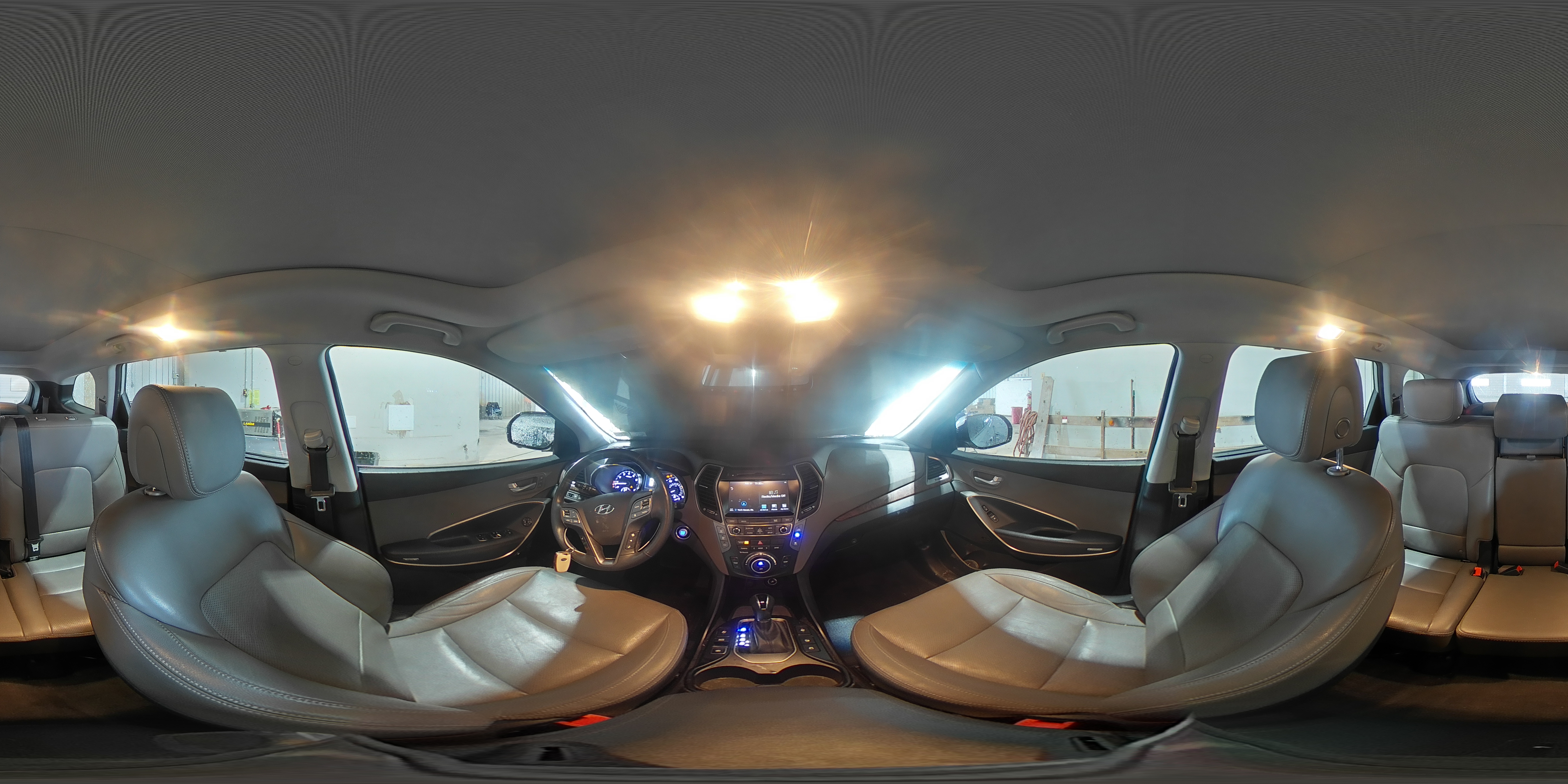 2018 Hyundai Santa Fe - Image 15