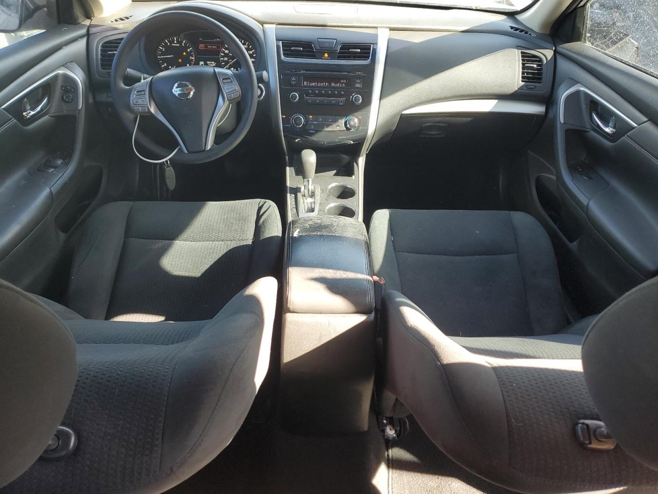 2015 Nissan Altima - Image 8