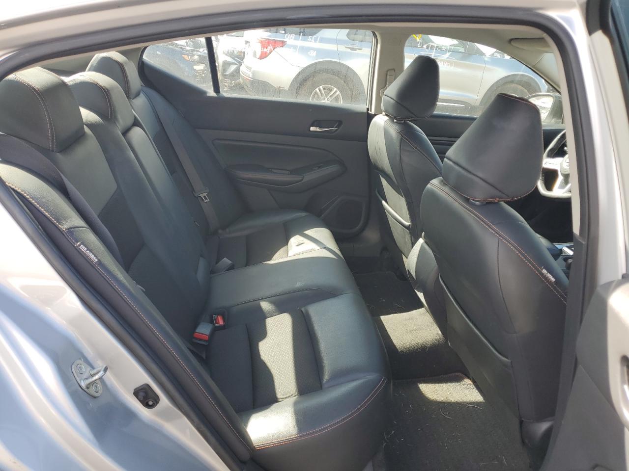 2021 Nissan Altima - Image 10