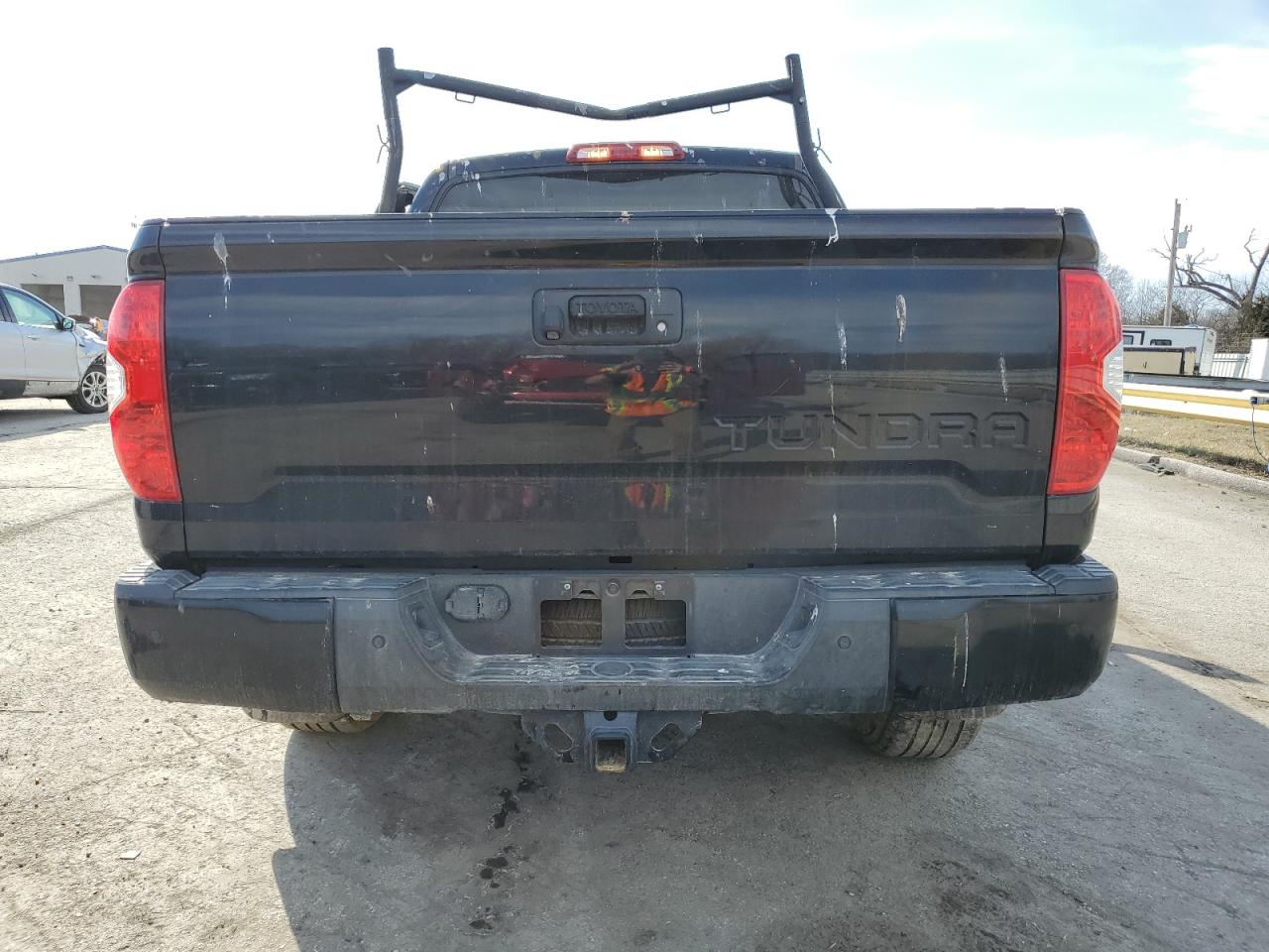 2018 Toyota Tundra - Image 6