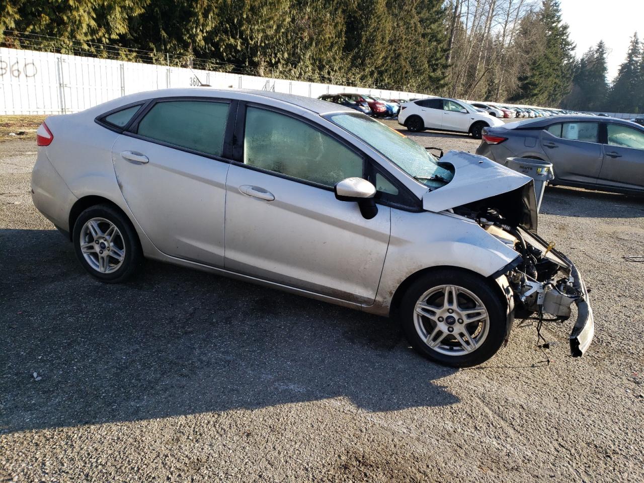 2017 Ford Fiesta - Image 4