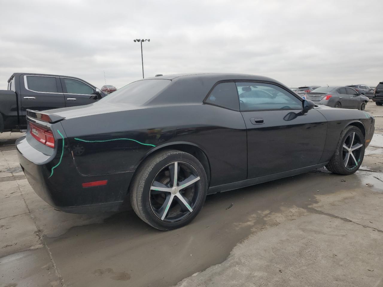 2010 Dodge Challenger - Image 3