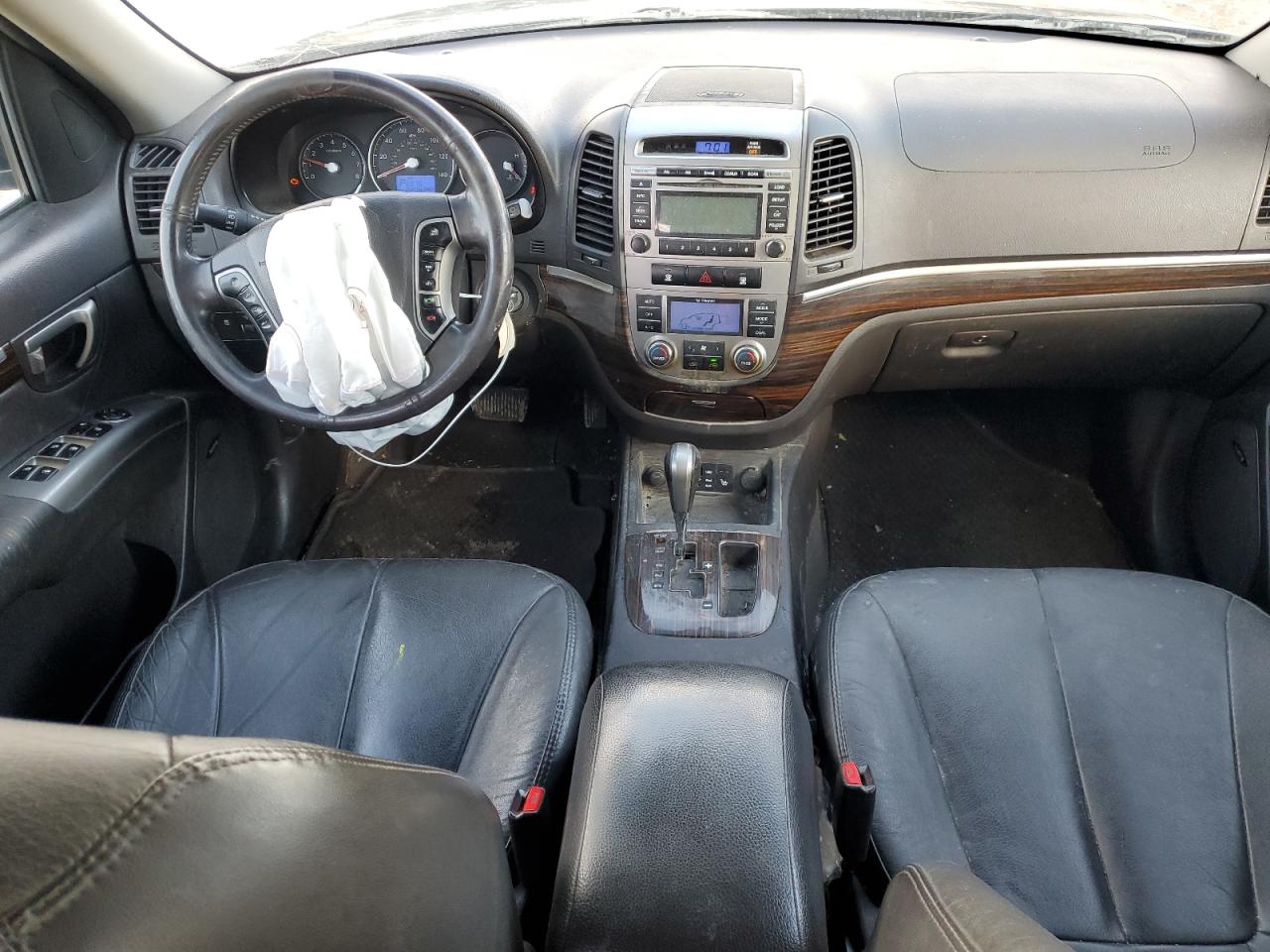 2011 Hyundai Santa Fe - Image 8