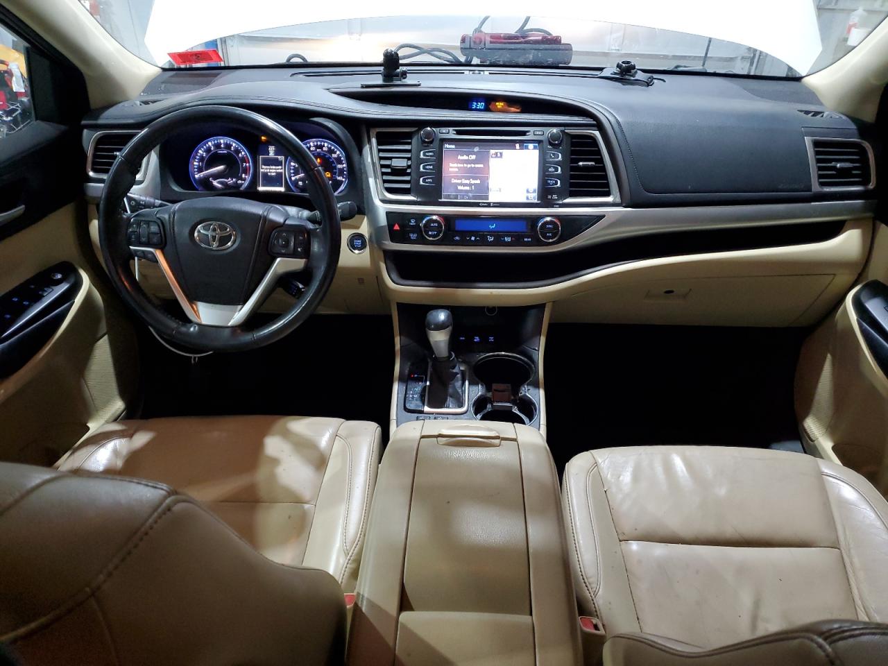 2014 Toyota Highlander - Image 8