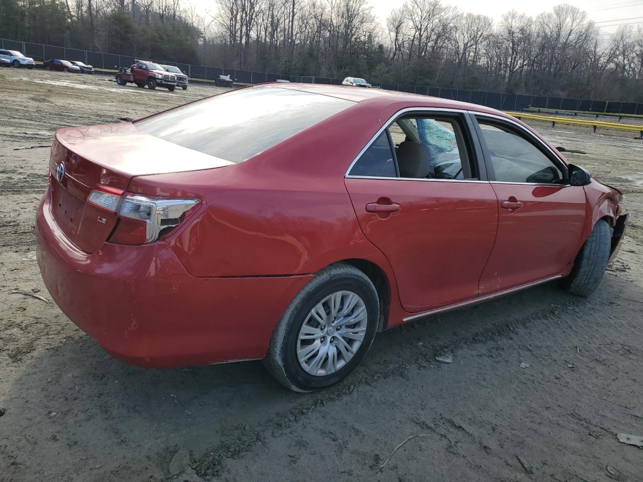 2014 Toyota Camry - Image 3