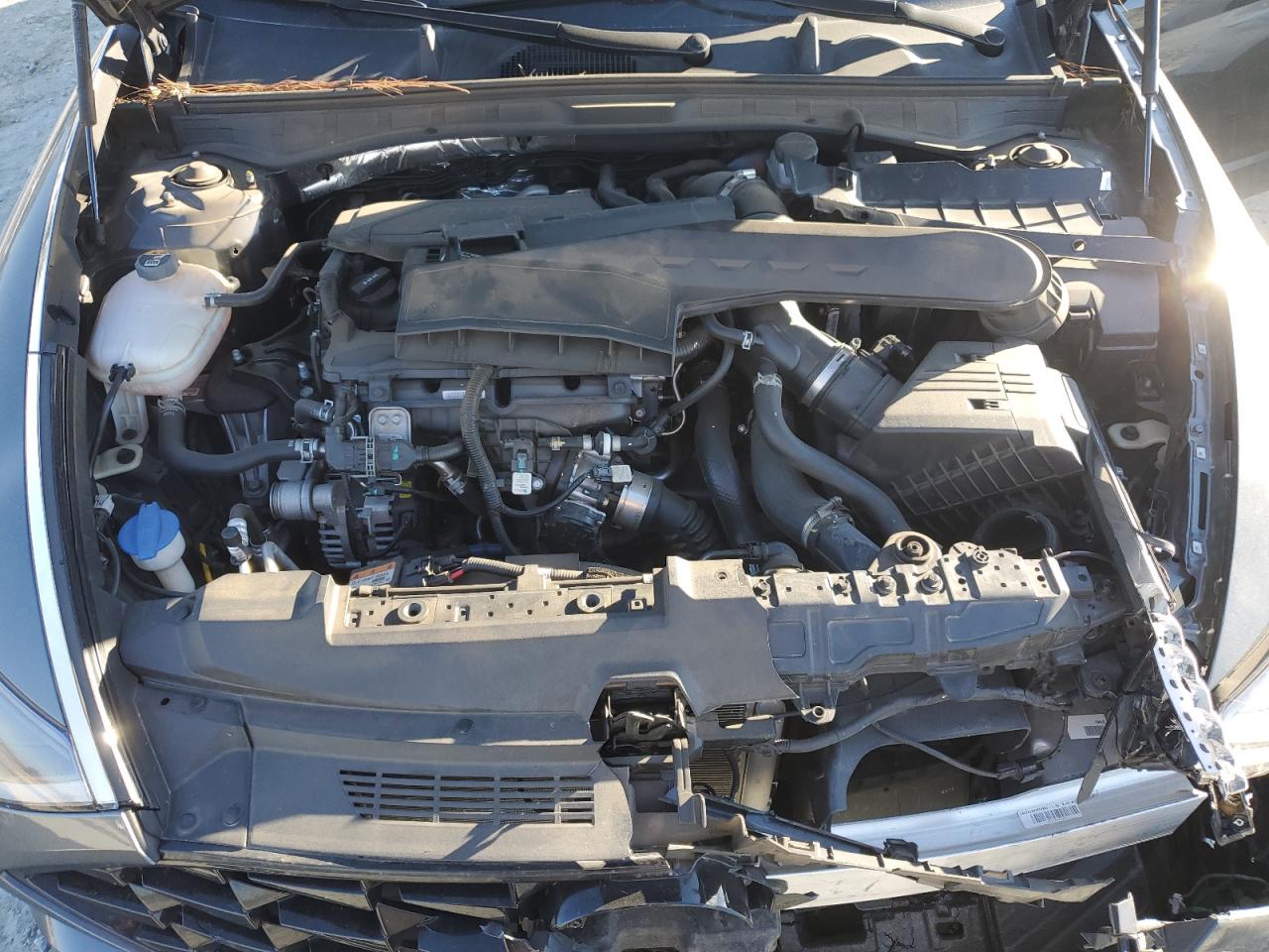 2022 Hyundai Sonata - Image 11