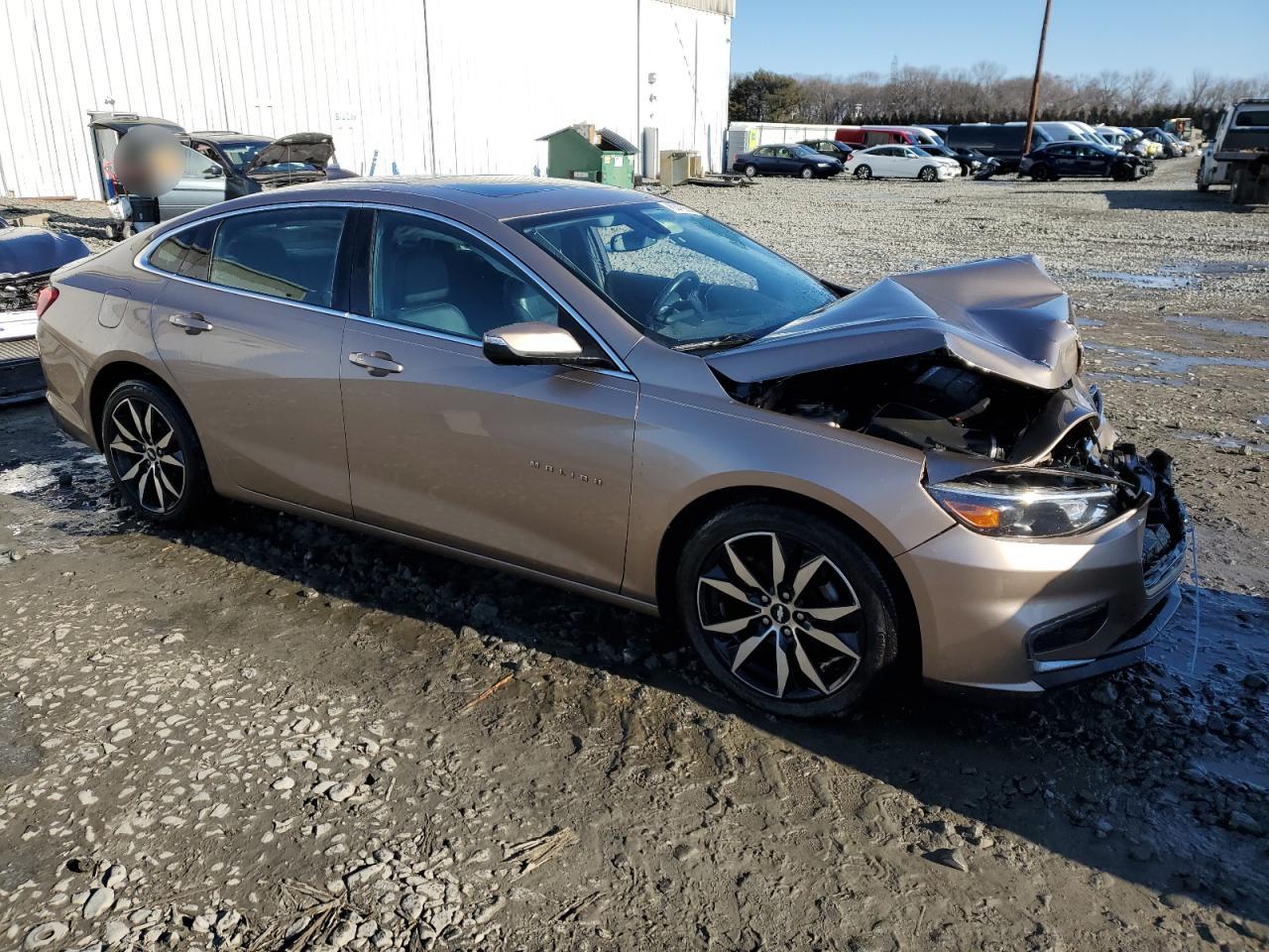 2018 Chevrolet Malibu - Image 4