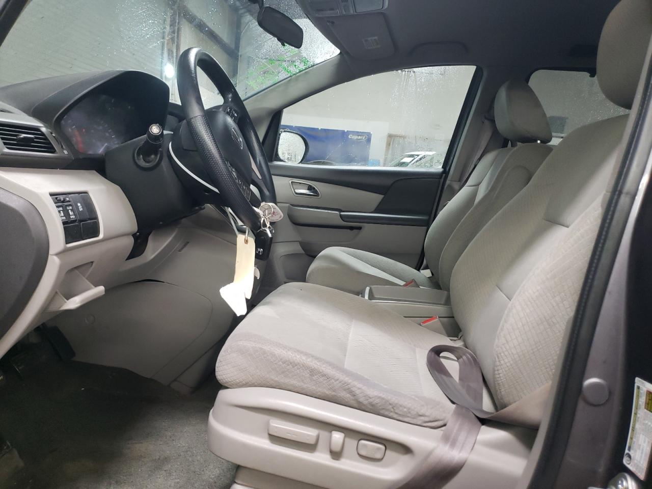 2015 Honda Odyssey - Image 7